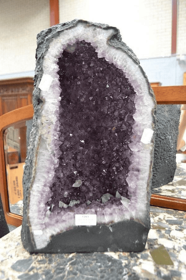 When to Charge Your Amethyst